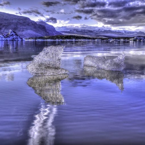 Glacier lagoon small icebergs
